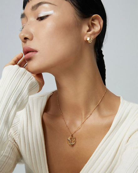 Bird Pendant Necklace