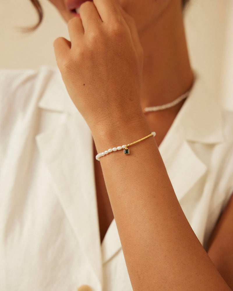 Pure Grace Emerald Drop Bracelet
