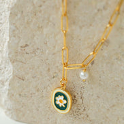 Enamel Glaze Daisy Necklace