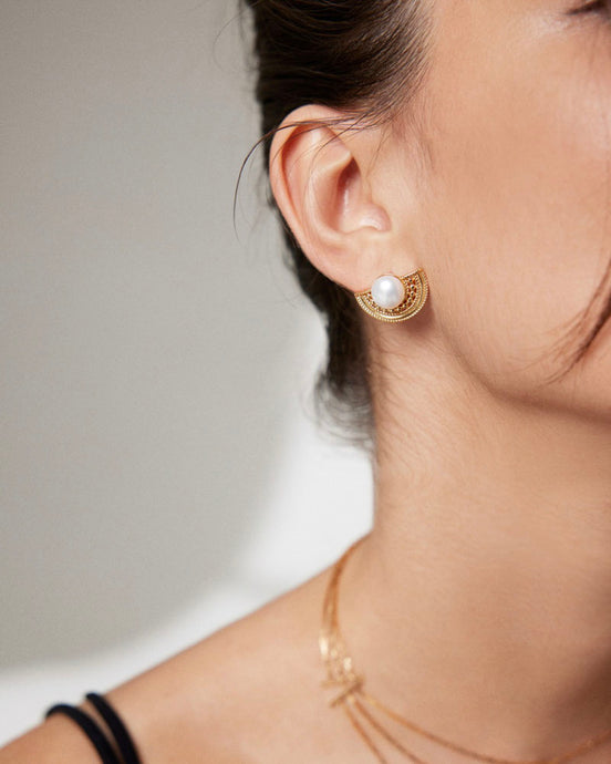 Pearl Soleil Studs