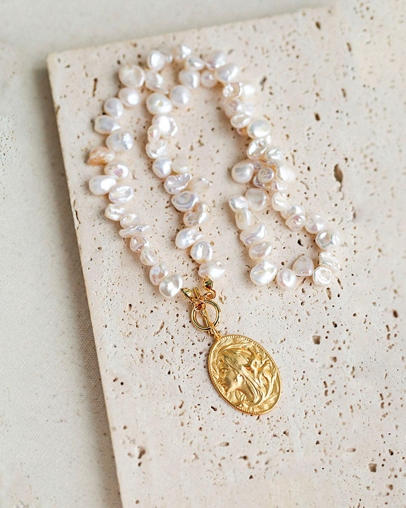 Gold Coin Irregular Pearl Necklace