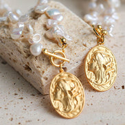 Gold Coin Irregular Pearl Necklace