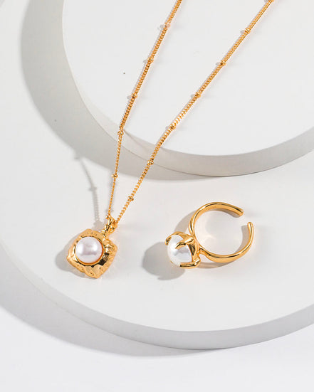 Molten Cube Pearl Pendant Necklace