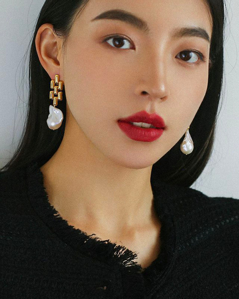 Pearl Drop Width Chain Earrings