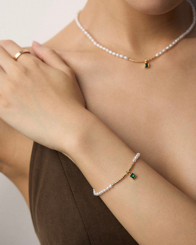 Pure Grace Emerald Drop Bracelet