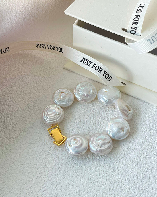 Roman Holiday Baroque Pearl Bracelet