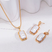 Square Baroque Pearl Pendant Necklace