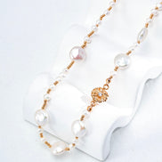 Vintage Floral Pearl Necklace
