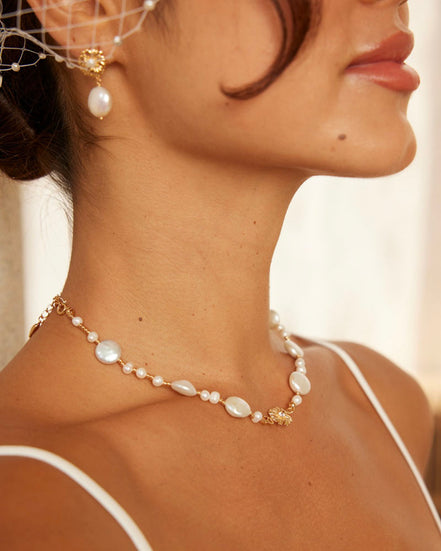 Vintage Floral Pearl Necklace